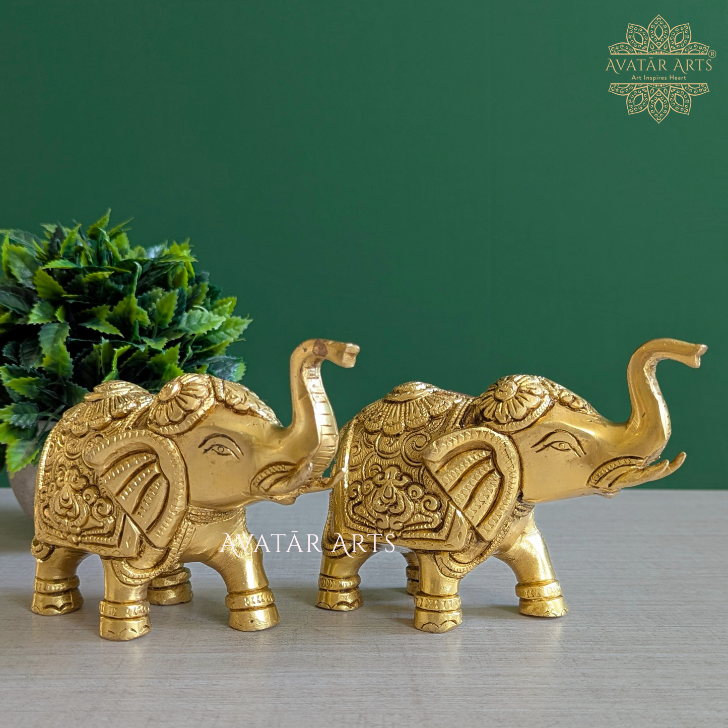 Uptrunk Elephant Pair