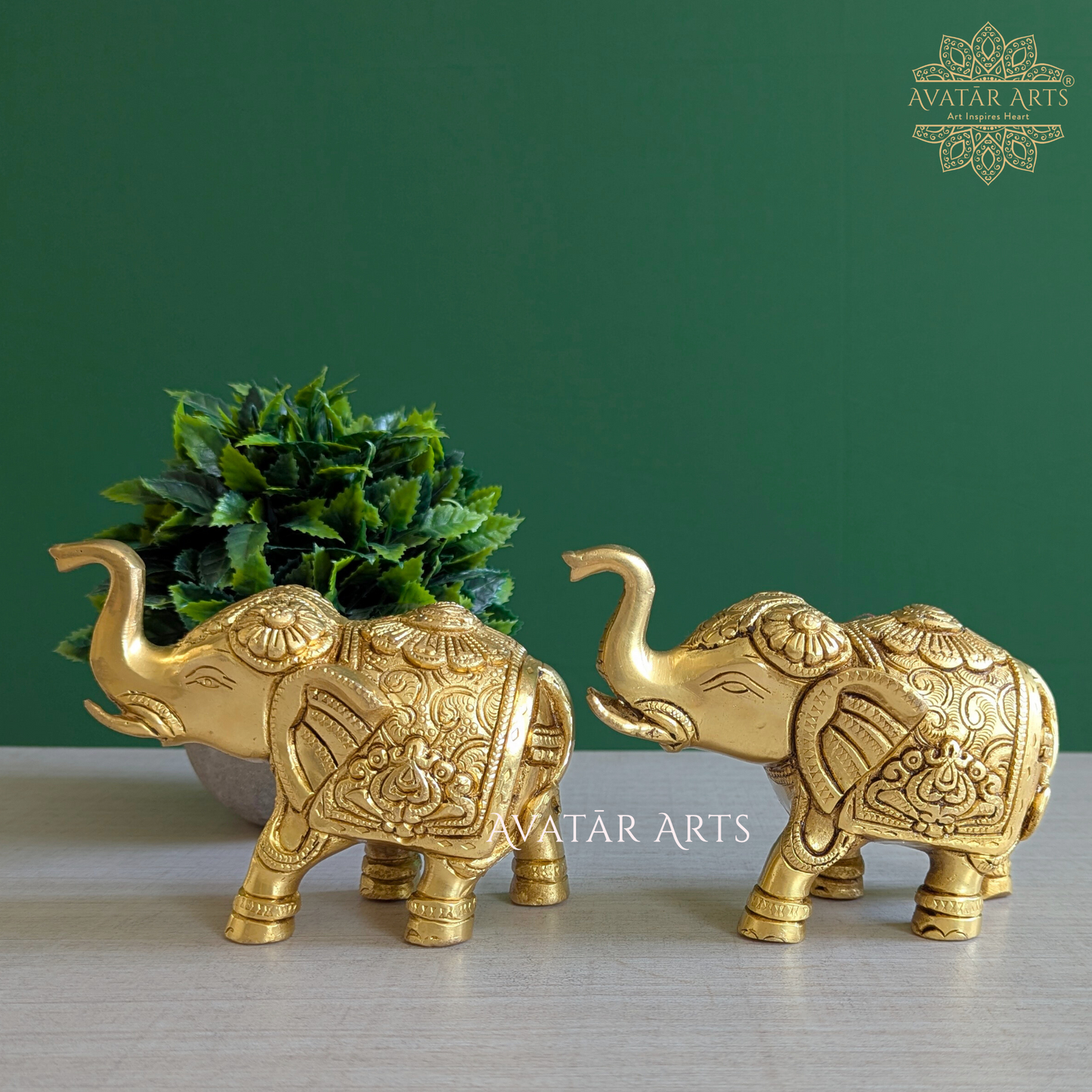 Uptrunk Elephant Pair