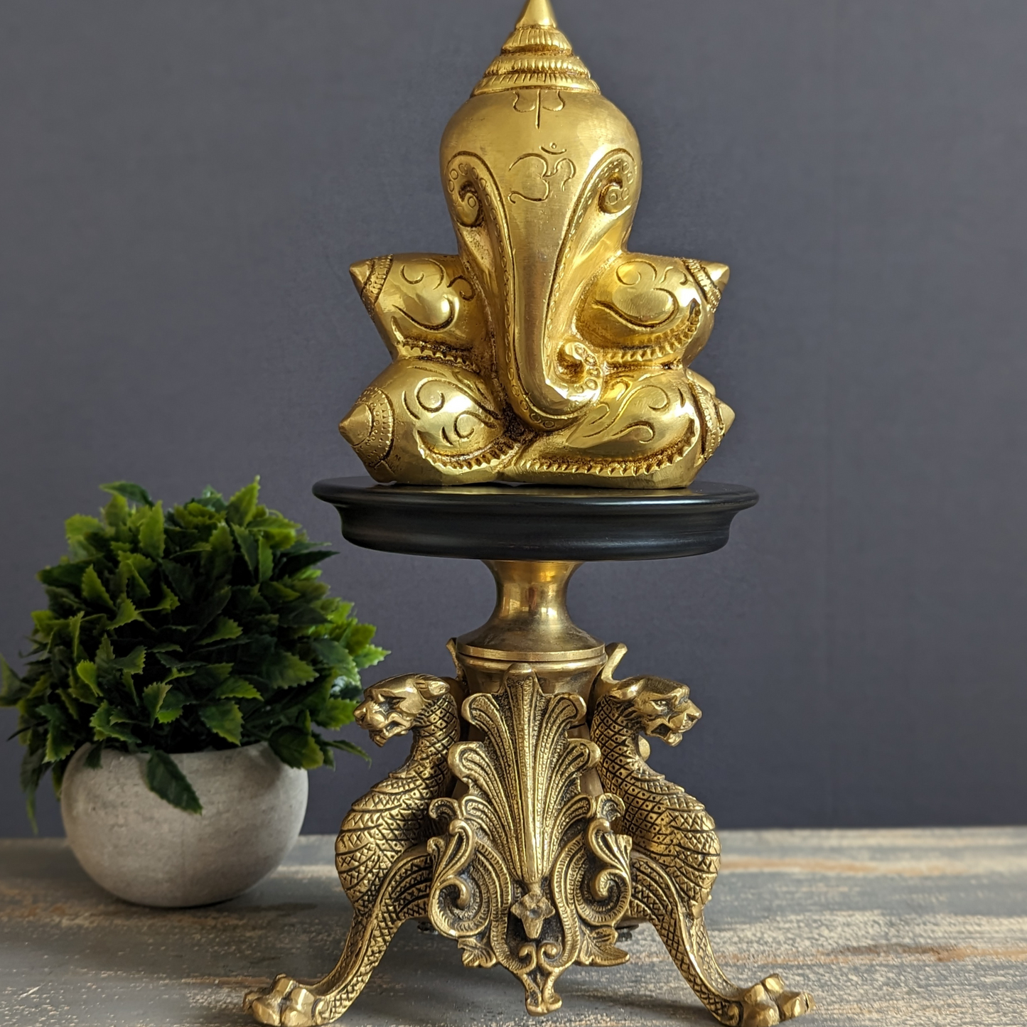 Decorative Pedestal / stand