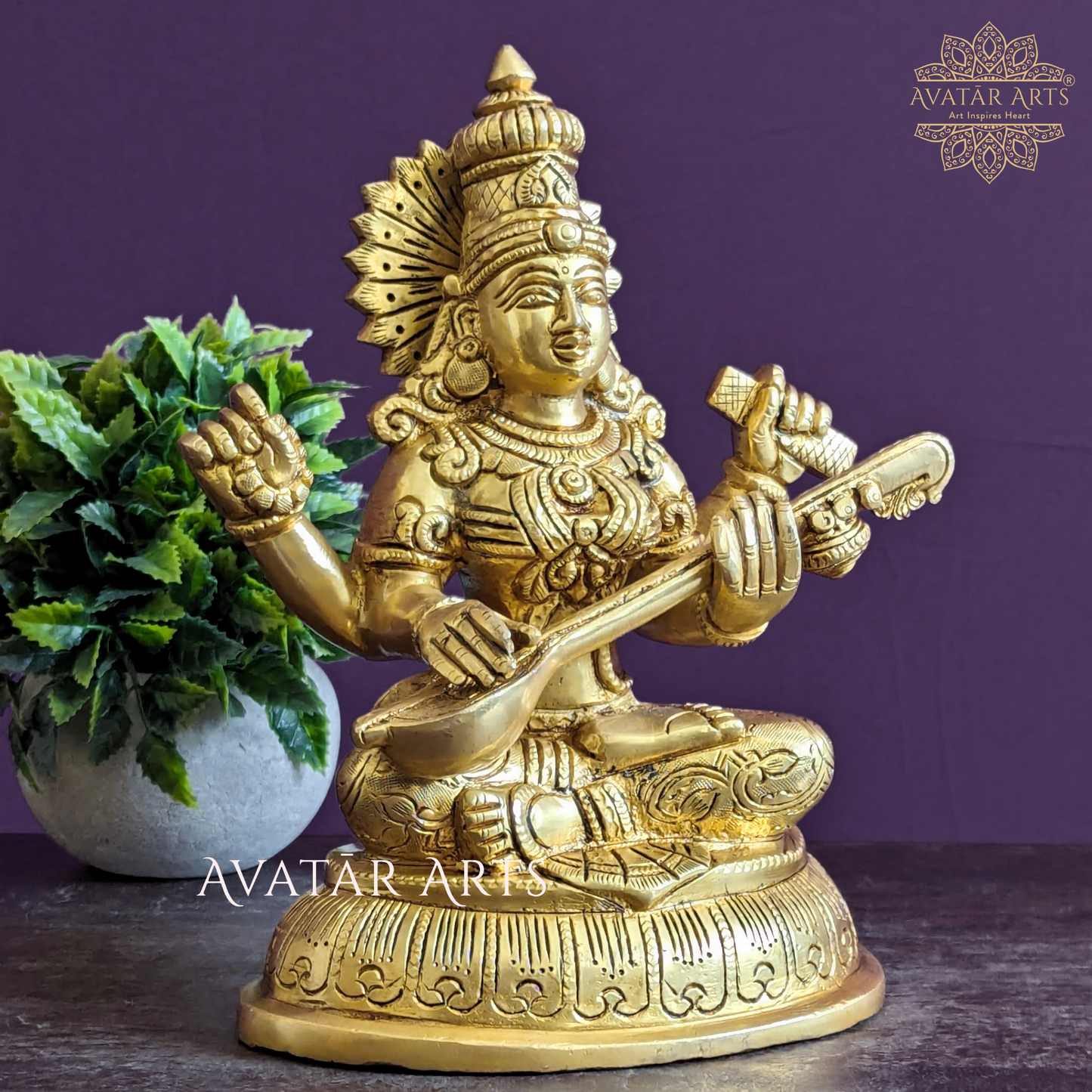 Goddess Saraswati Idol