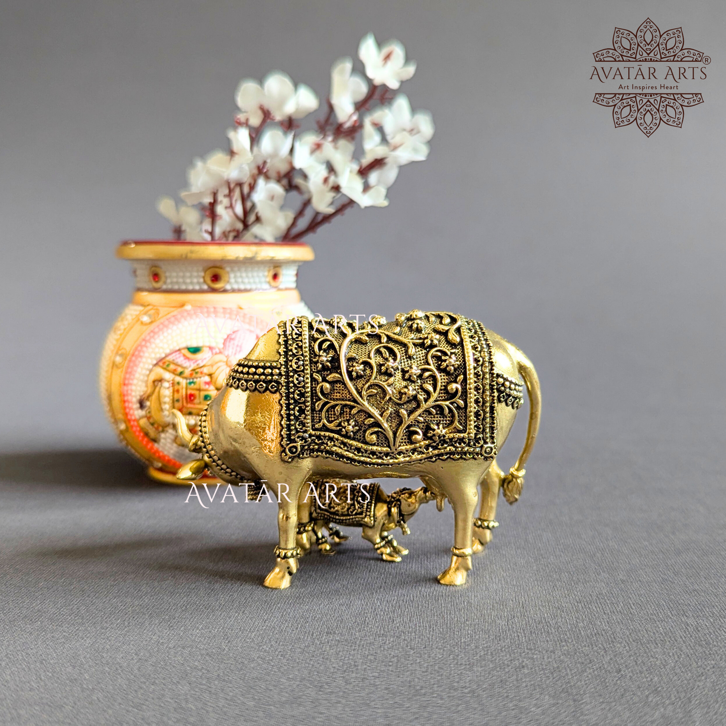 Kamdhenu Cow & Calf