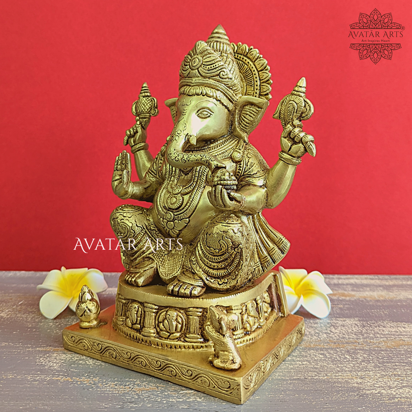 Ganesha With Ashtaganesha In Base