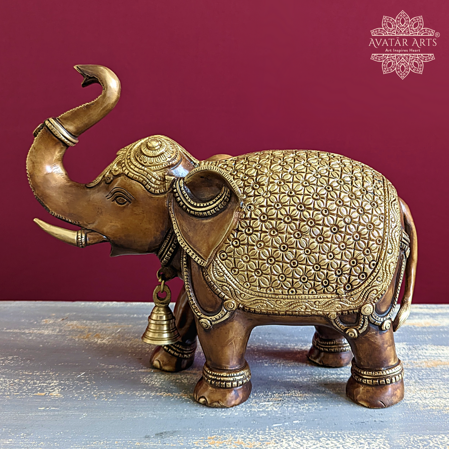 Uptrunk elephant for home decor