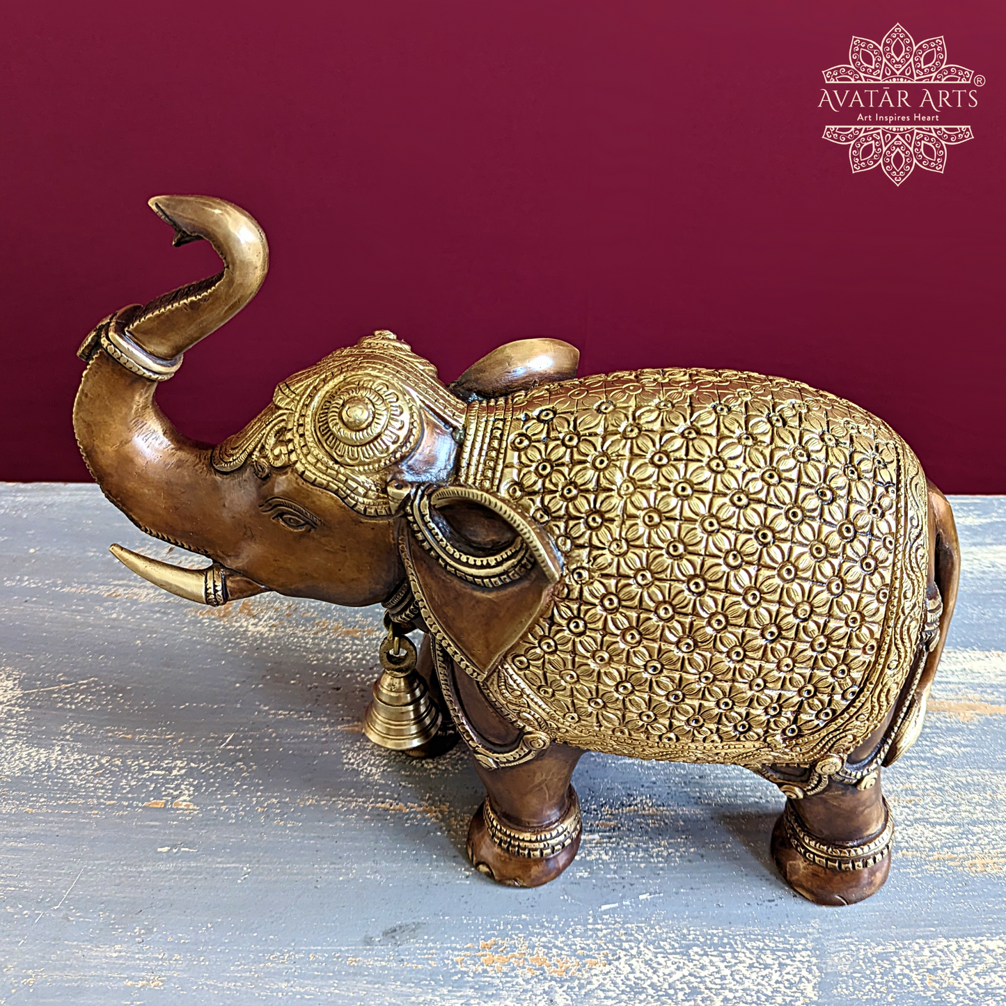 Uptrunk elephant for home decor